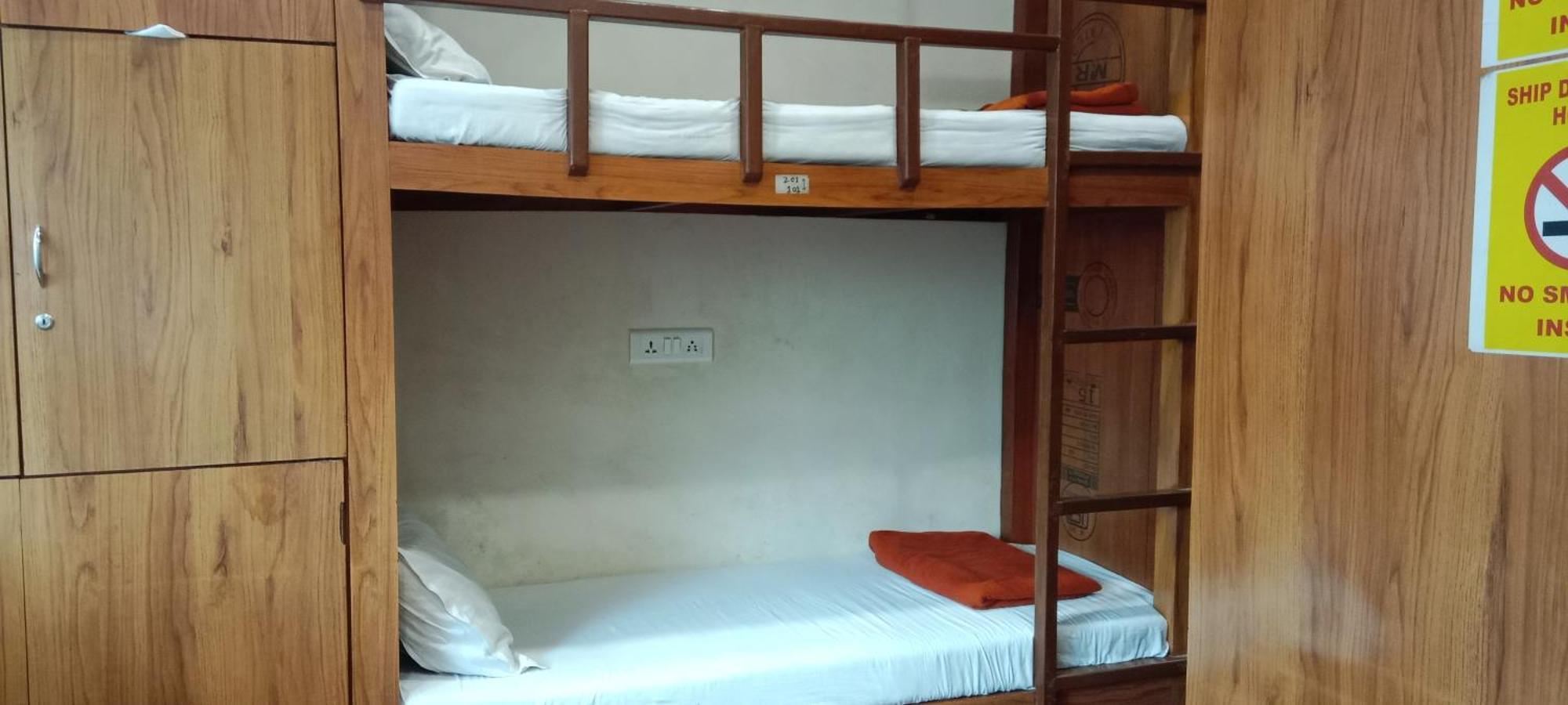 Ship Dormitory Hostel - Mumbai — Photos 2